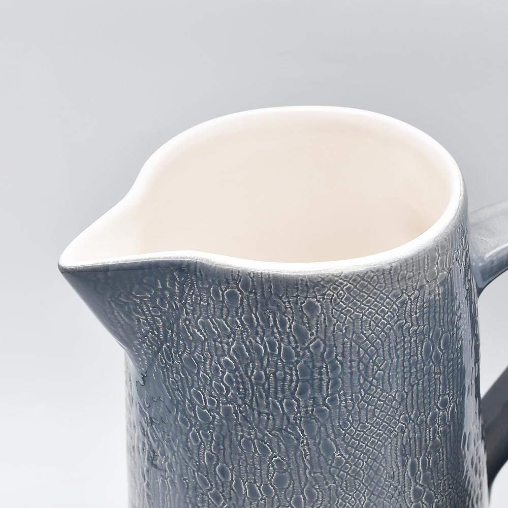 luisa-paix-o-vaisselle-portugaise-carafe-renda-bleue-19-cm image 3