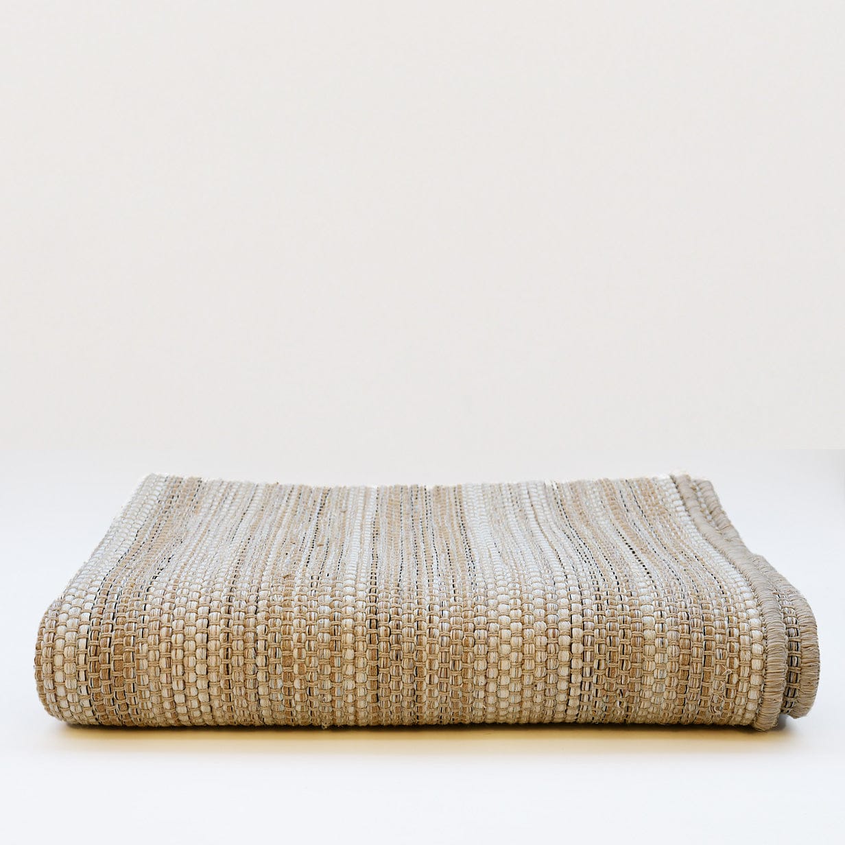 luisa-paix-o-tapis-beige-fibres-m-lang-es-100x60cm-lavable image 1
