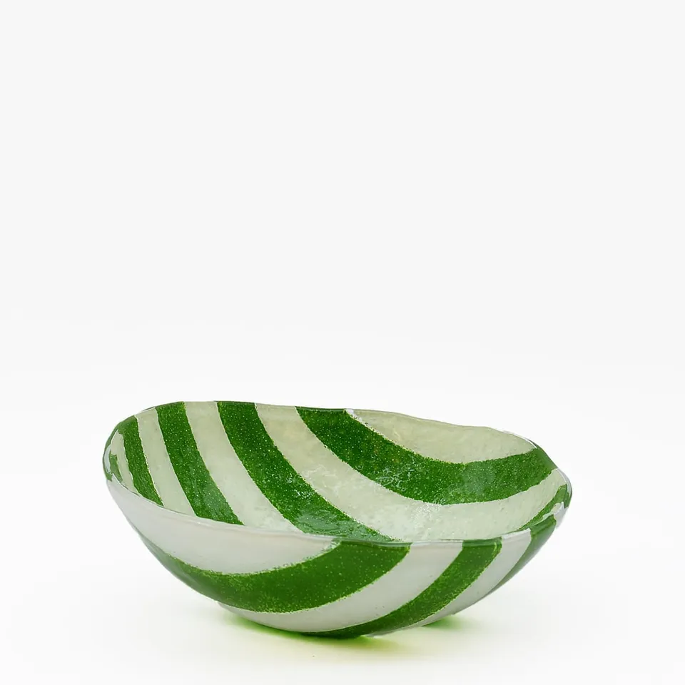 luisa-paix-o-marinha-grande-saladier-verre-vert-20-cm image 1
