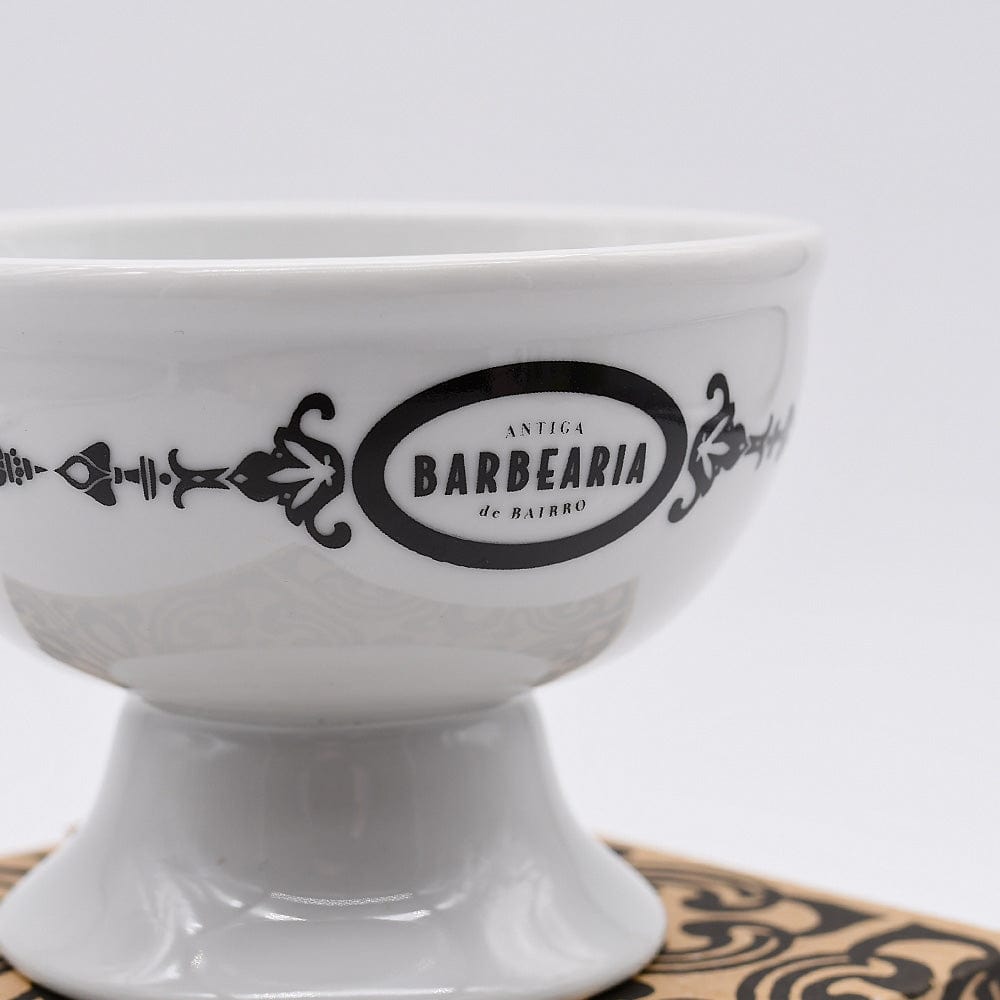 luisa-paix-o-barbearia-de-bairro-bol-raser-porcelaine image 3