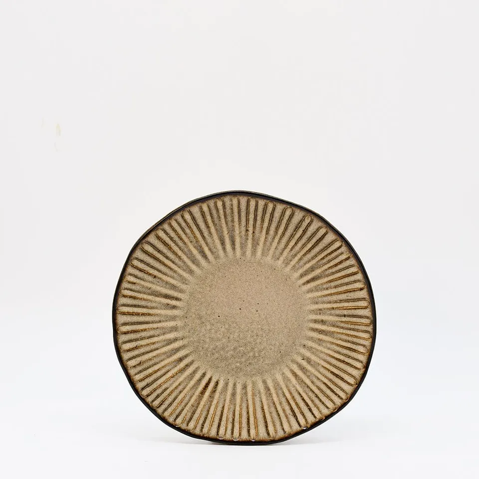 luisa-paix-o-vieira-assiette-gr-s-beige-dessert-21-cm image 1