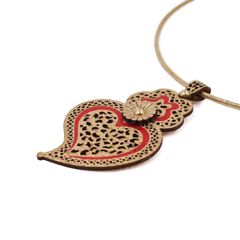 luisa-paix-o-bijoux-du-portugal-collier-li-ge-c-ur-de-viana-rouge image 3