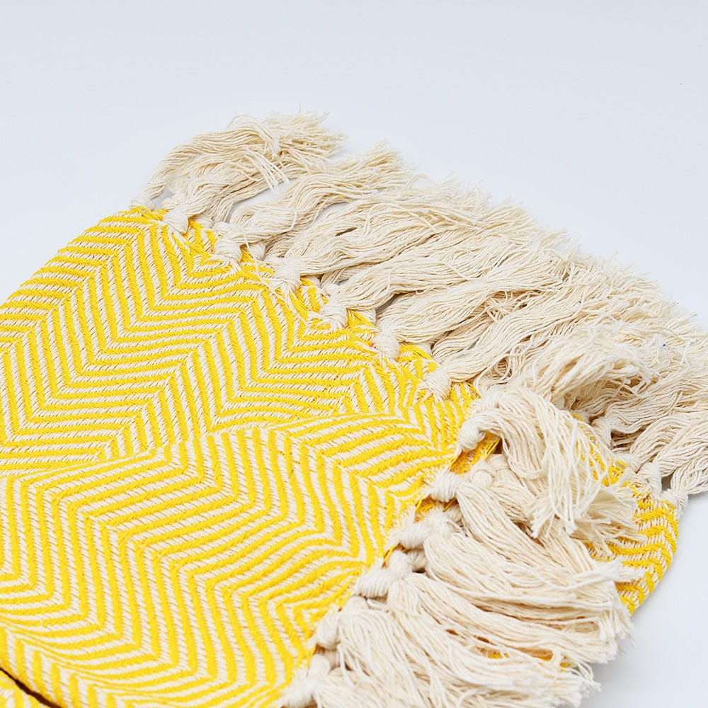luisa-paix-o-chevrons-plaid-coton-jaune-200x135cm image 3