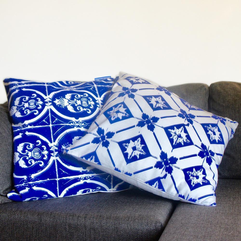 luisa-paix-o-azulejos-housse-de-coussin-50x50-coton-blanc image 4