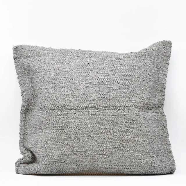 luisa-paix-o-housse-de-coussin-60x60-gris-clair-fibres-naturelles image 1
