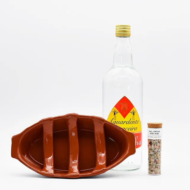 luisa-paix-o-kit-grille-chouri-o-terre-cuite-aguardente image 1