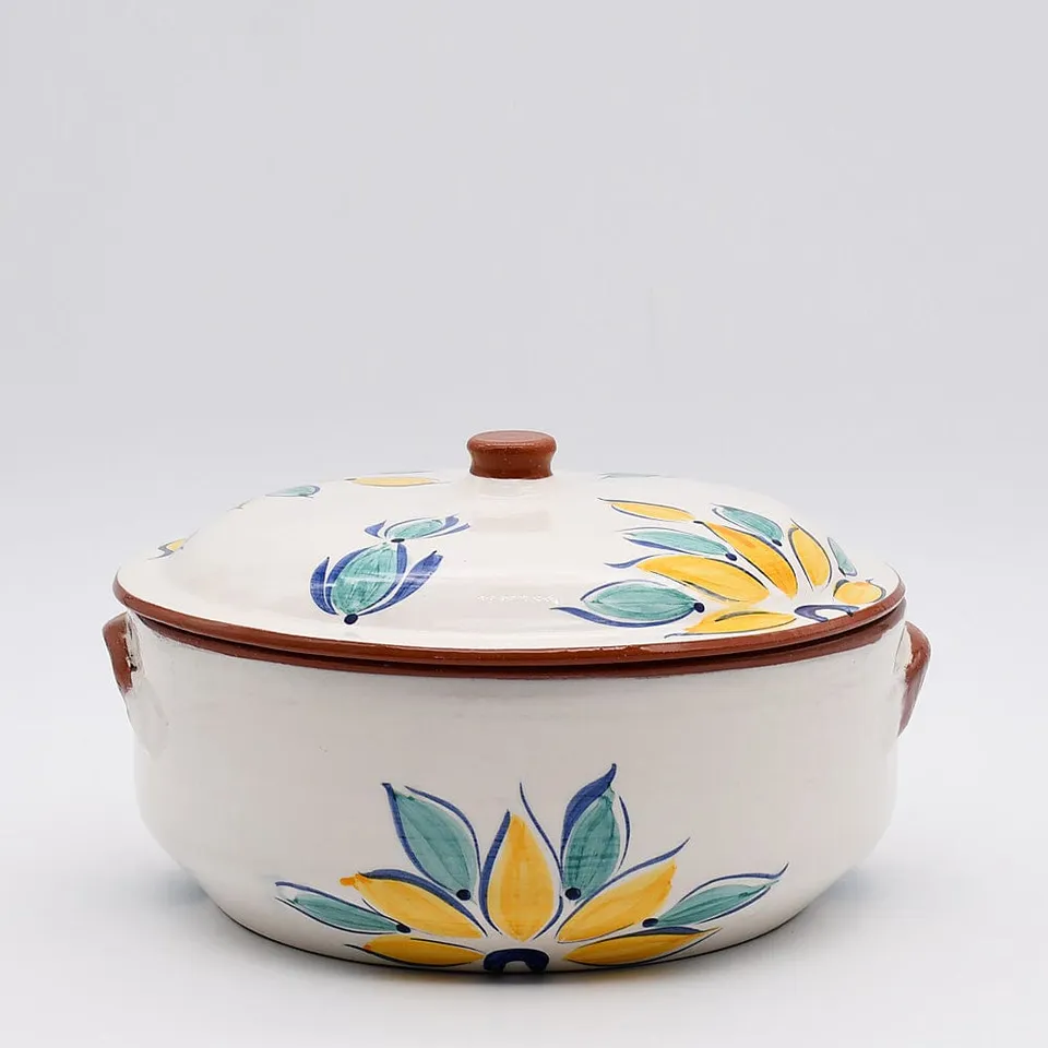luisa-paix-o-marmite-terre-cuite-24-cm-jaune-artisanale image 1
