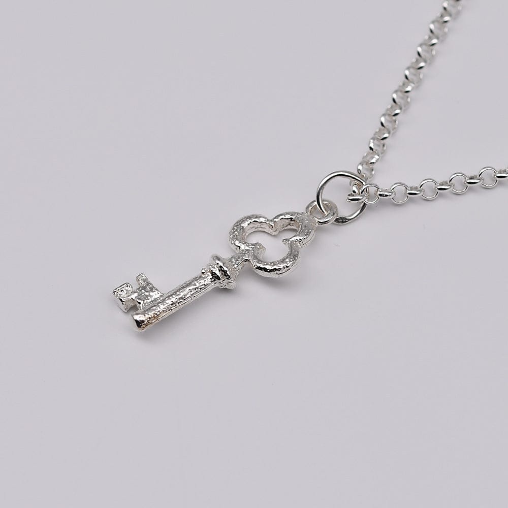luisa-paix-o-bijoux-chave-da-felicidade-charm-argent-925 image 2