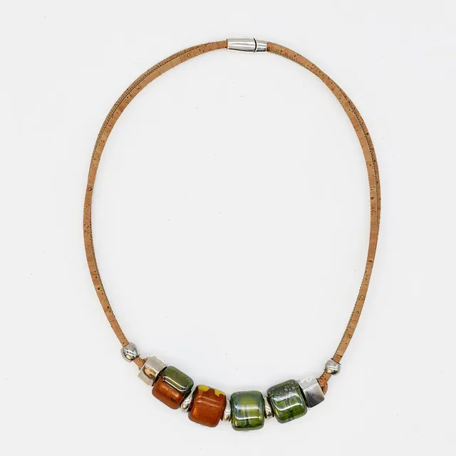 luisa-paix-o-collier-li-ge-perles-vert-52cm-fermoir-magn-tique image 1