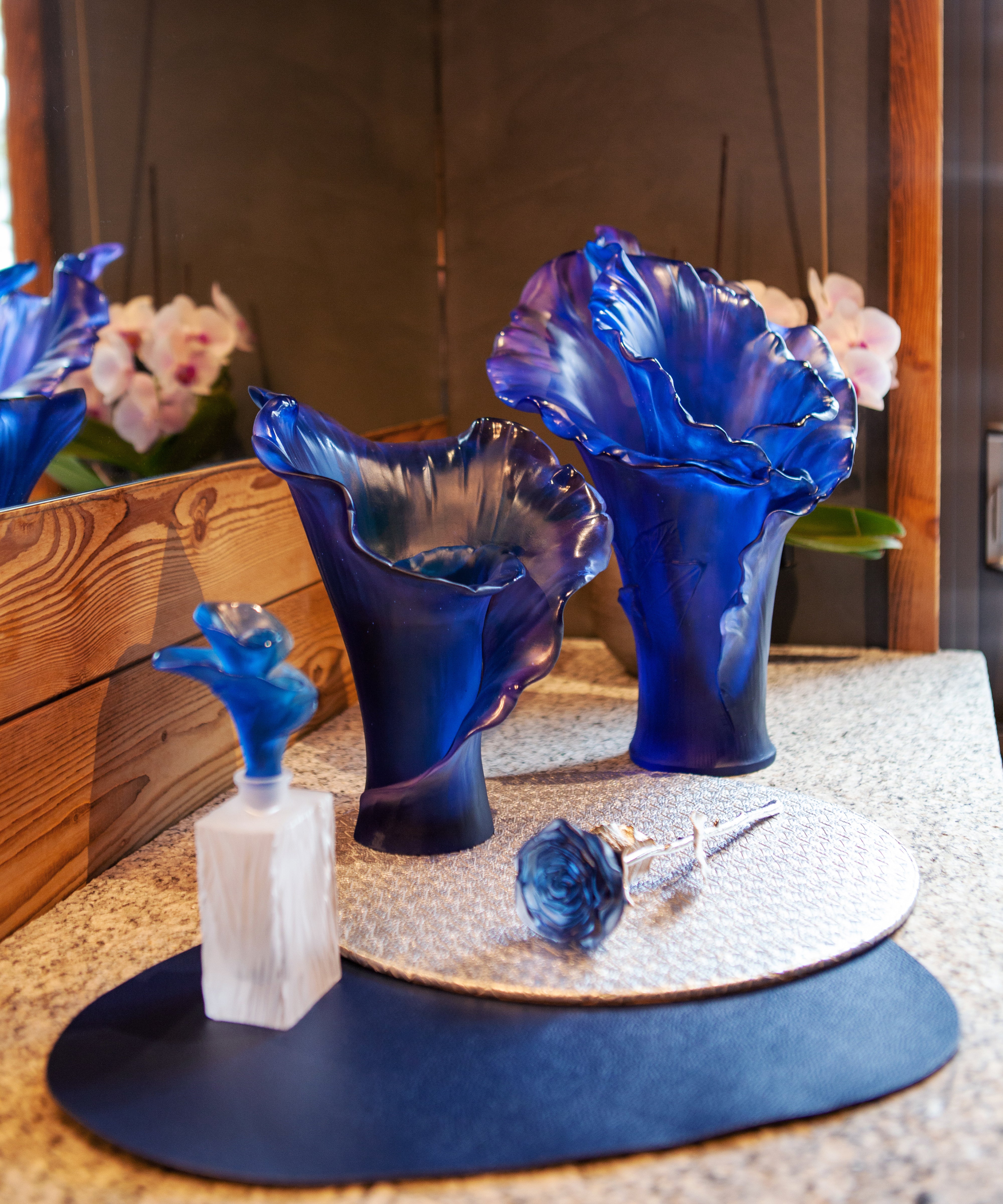 daum-univers-v-g-tal-arum-vase-grand-mod-le-bleu-nuit-cristal image 6
