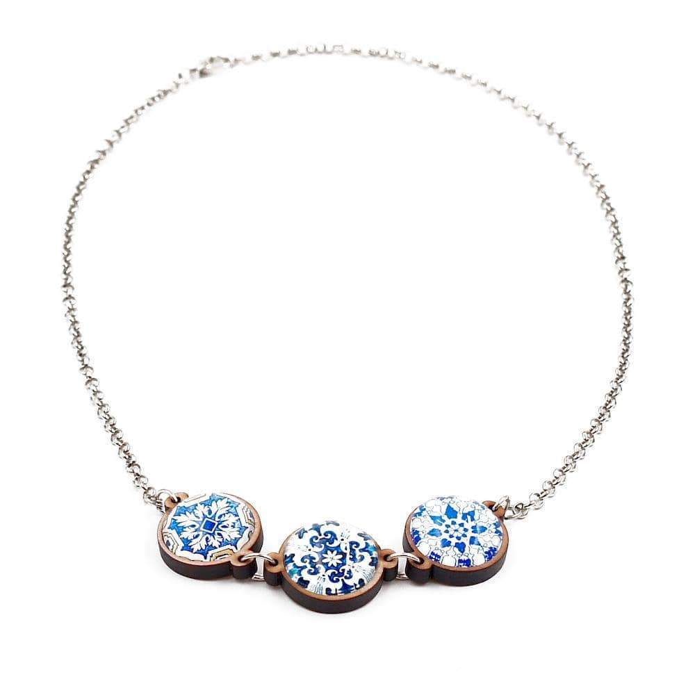 luisa-paix-o-bijoux-du-portugal-collier-3-pendentifs-azulejos-m-tal image 2