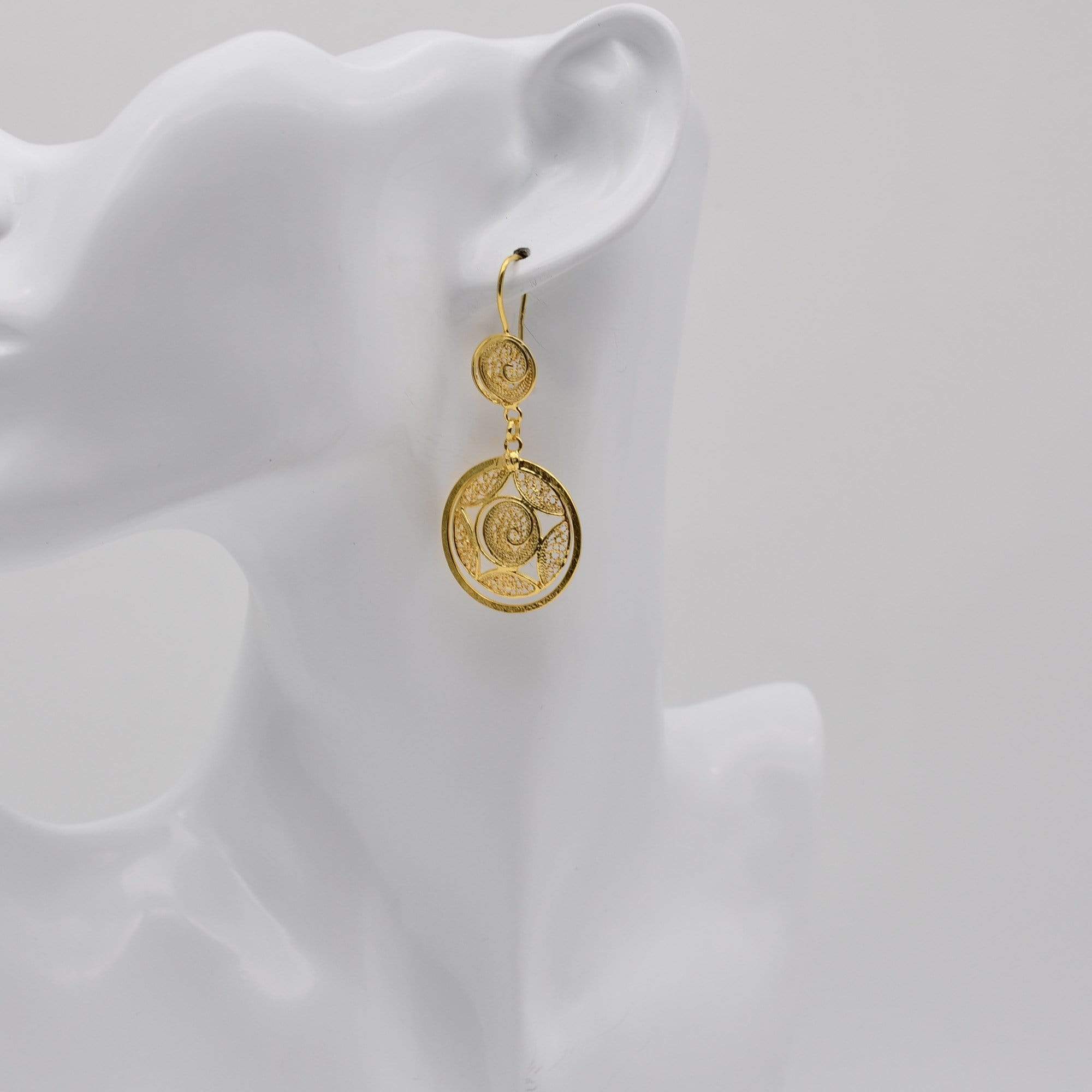 luisa-paix-o-boucles-d-oreille-filigrane-argent-dor-2-5-cm image 3
