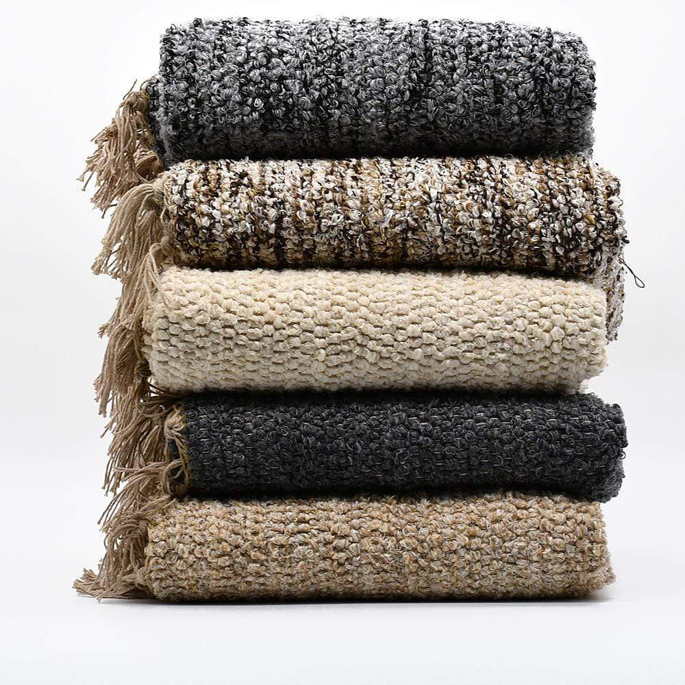 luisa-paix-o-tapis-artisanal-blanc-casse-150x170cm image 4