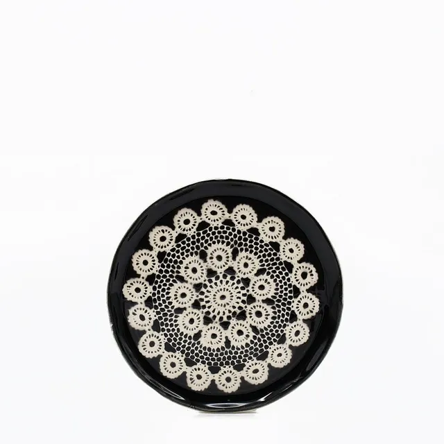 luisa-paix-o-assiette-renda-noire-c-ramique-22-cm image 1