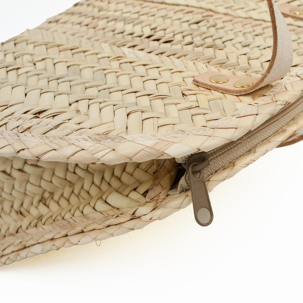 luisa-paix-o-accessoires-du-portugal-sac-paille-tress-e-anses-cuir image 4