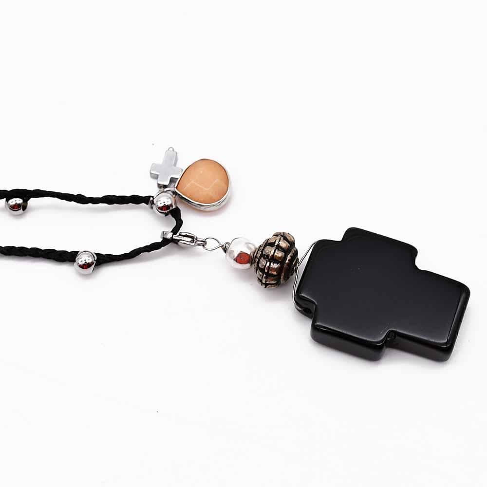 luisa-paix-o-collier-croix-pierre-noire-80-cm image 3