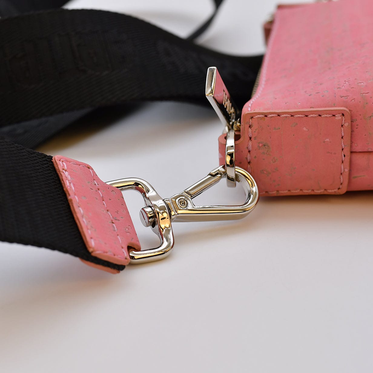 luisa-paix-o-sac-bourse-en-li-ge-rose-13cm-vegan image 4