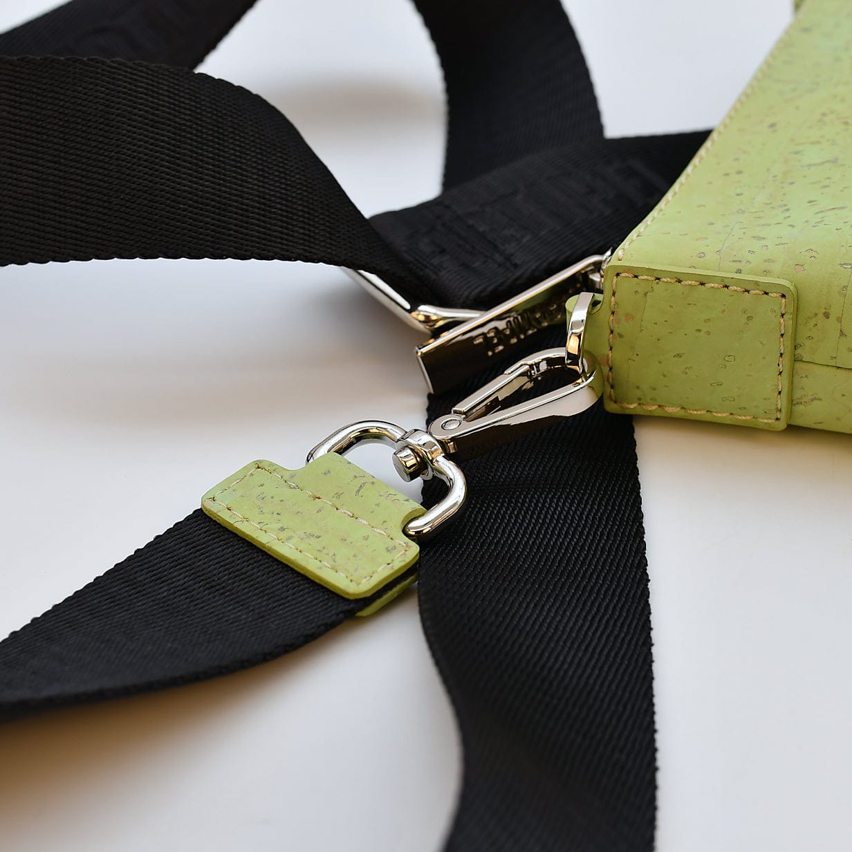 luisa-paix-o-sac-bourse-en-li-ge-vert-13cm-vegan image 4