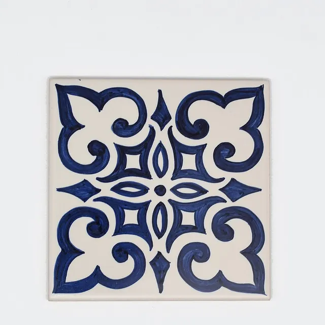 luisa-paix-o-azulejos-padr-o-carreau-14x14-cm-bleu-artisanal image 1