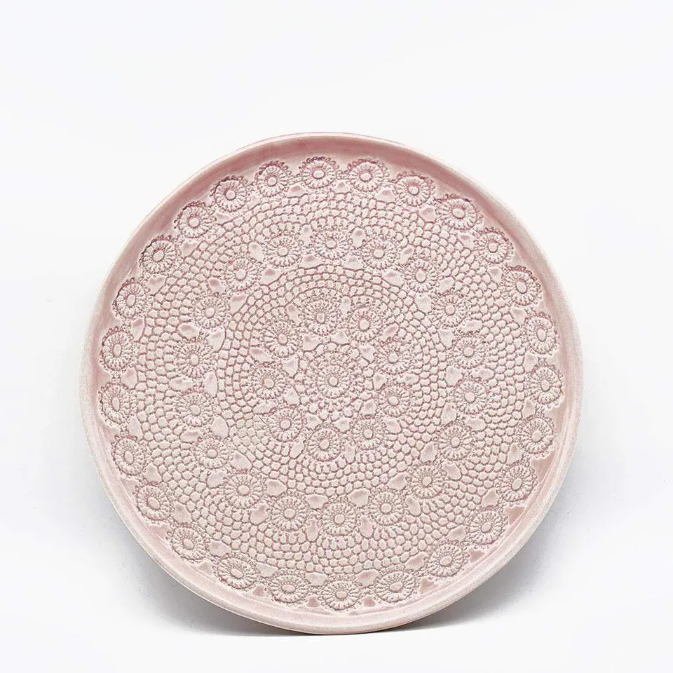 luisa-paix-o-flores-assiette-c-ramique-rose-27cm-artisanale-main image 1