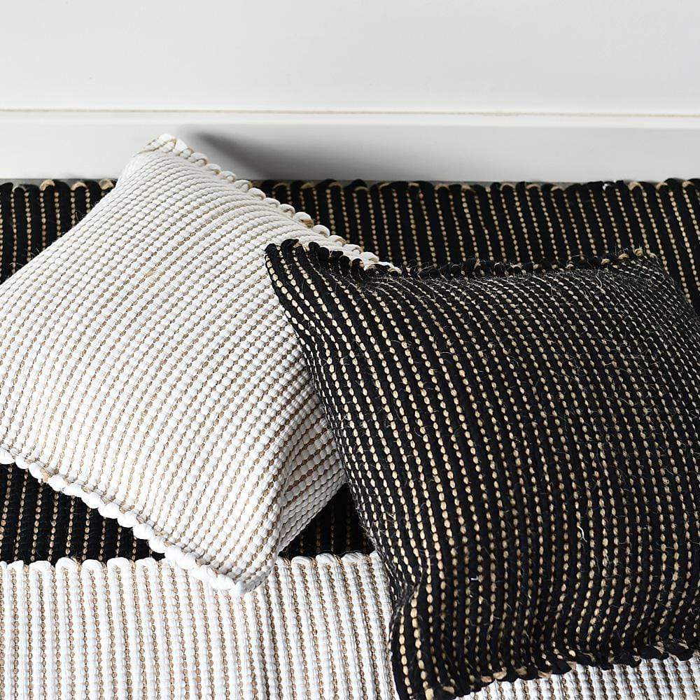 luisa-paix-o-oyama-housse-de-coussin-40x40-coton-beige image 5