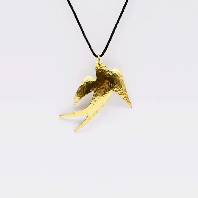 luisa-paix-o-andorinha-pendentif-laiton-hirondelle image 1