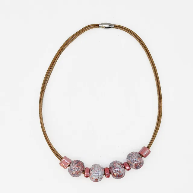 luisa-paix-o-collier-li-ge-perles-rose-52cm-fermoir-magn-tique image 1