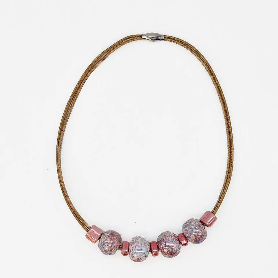 luisa-paix-o-collier-li-ge-perles-rose-52cm-fermoir-magn-tique image 1