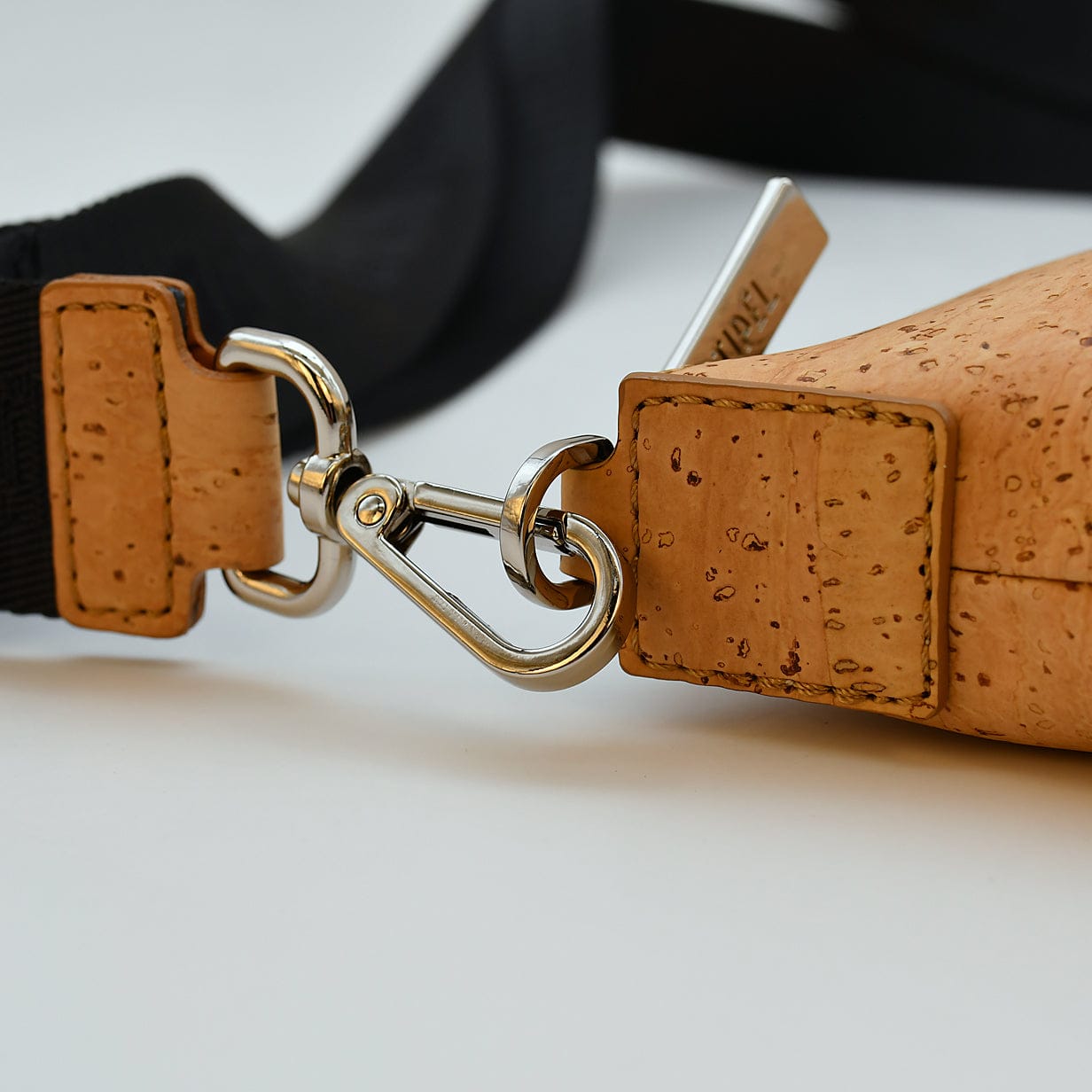 luisa-paix-o-accessoires-sac-bourse-li-ge-naturel-bandouli-re image 4