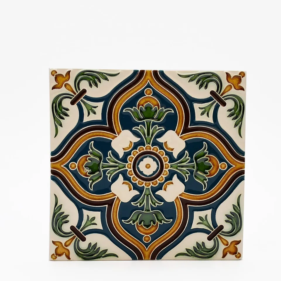 luisa-paix-o-azulejo-hispano-maure-14x14-cm-relief image 1