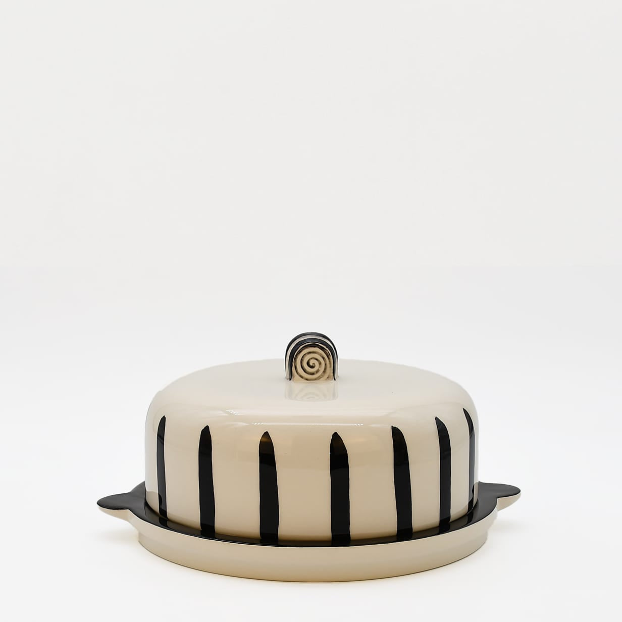 luisa-paix-o-costa-nova-mar-plateau-fromage-cloche-noir-24cm image 1