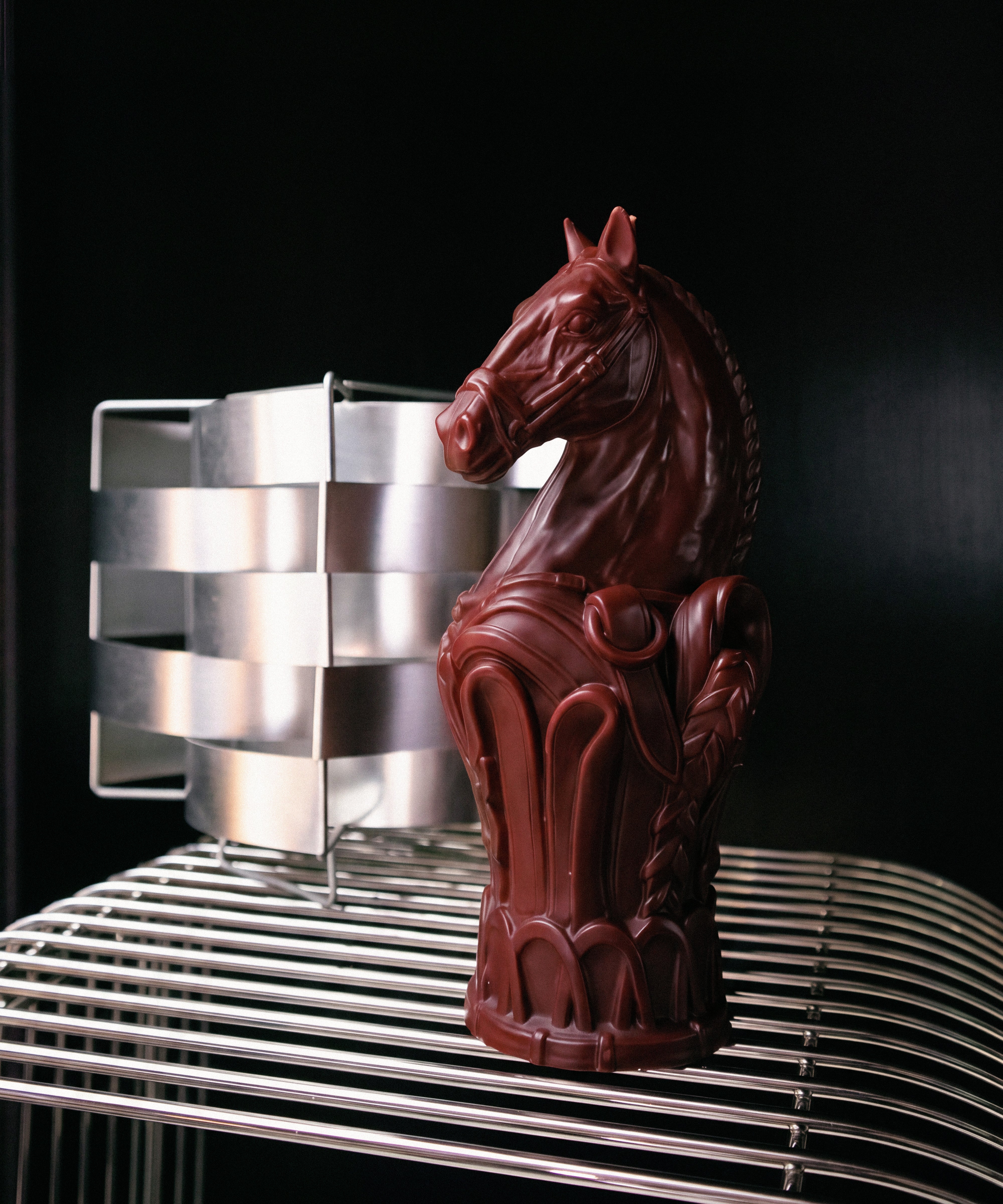 daum-r-ve-equestre-bougie-sculpt-e-cavalier-cuir-brun image 4