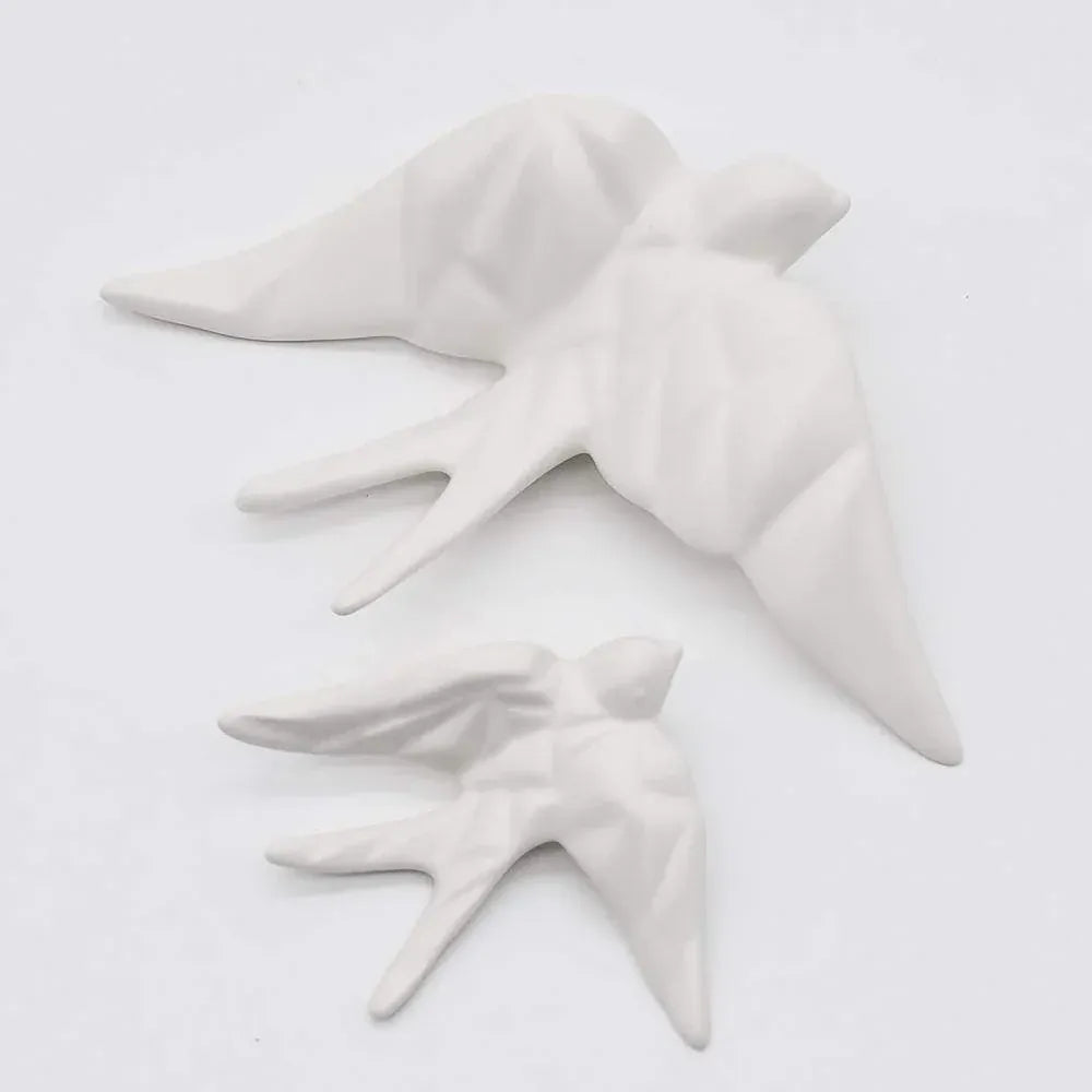 luisa-paix-o-hirondelle-stylis-e-c-ramique-blanche-coffret-10-cm image 4