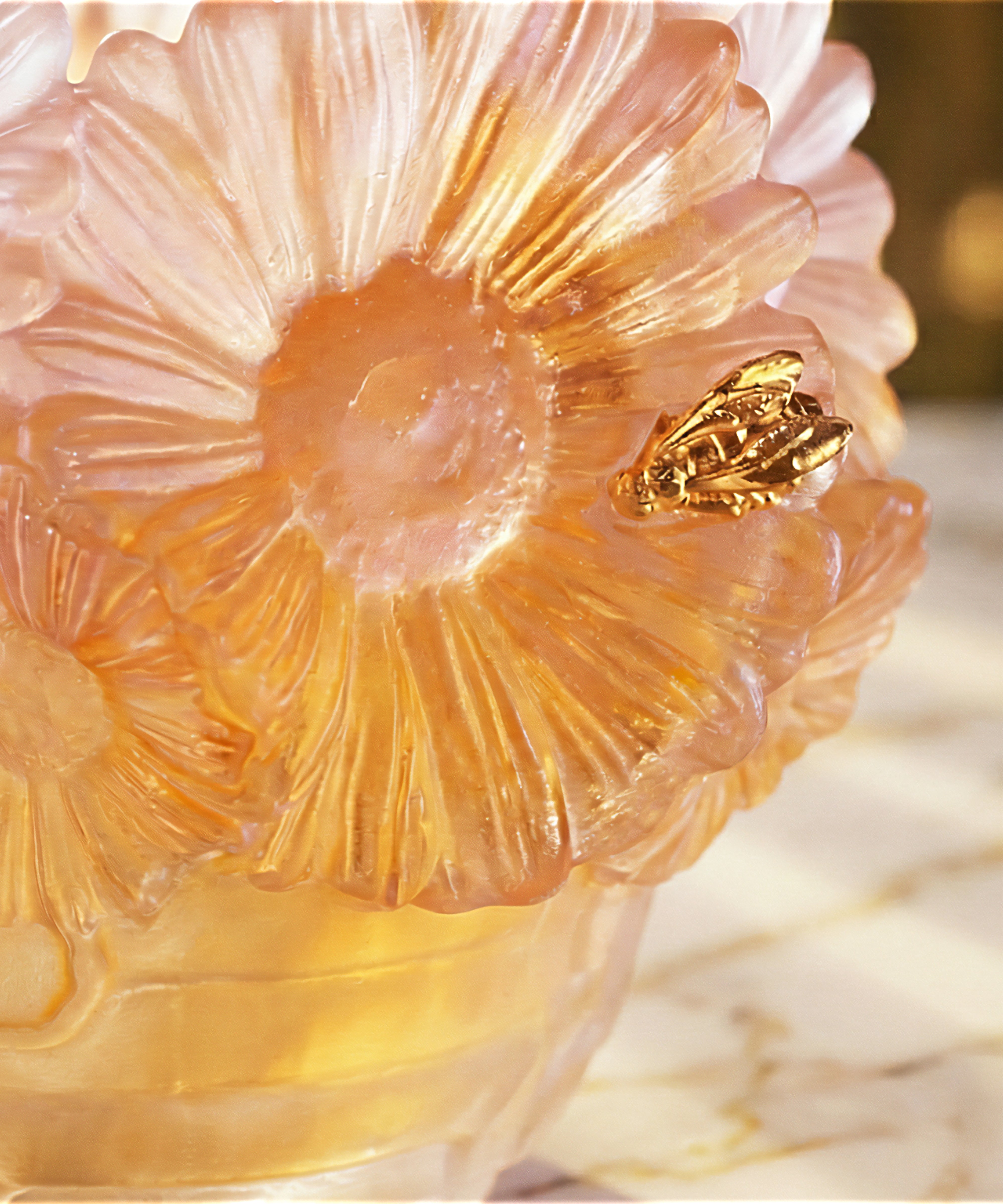 daum-or-d-abeille-vase-petit-mod-le-feuille-d-or-250-ex image 5