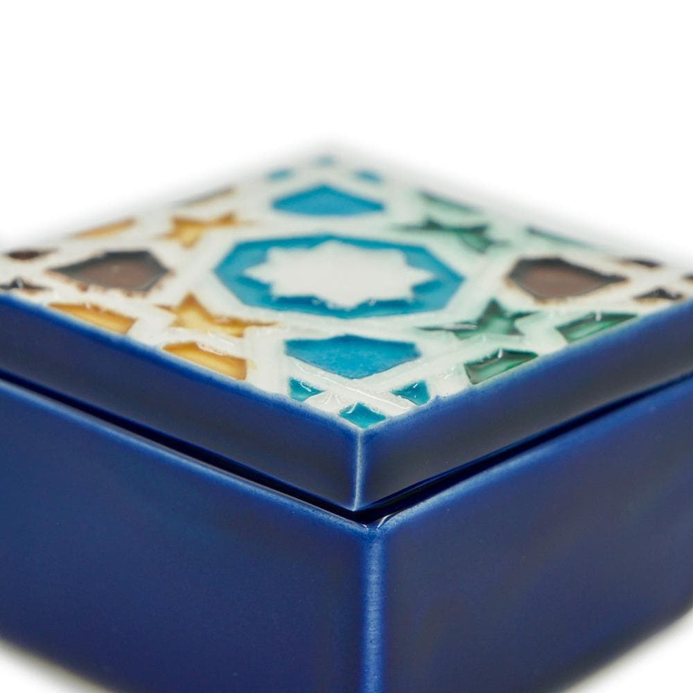 luisa-paix-o-azulejo-bo-te-c-ramique-7cm-peinte-main image 4
