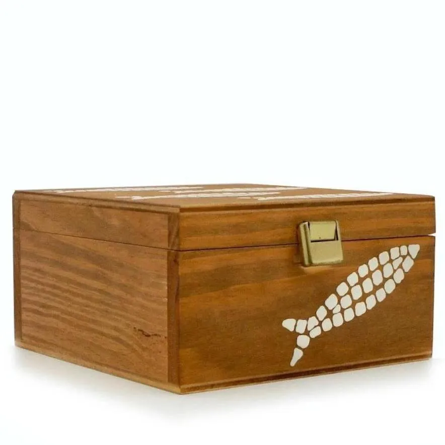 luisa-paix-o-sardinha-coffret-bois-brut-peint-main-15-cm image 1