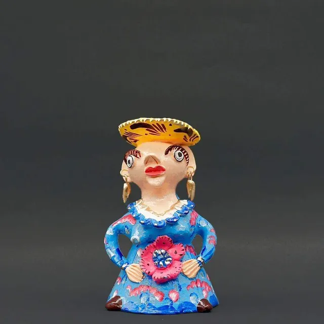 luisa-paix-o-boneca-minhota-j-lia-c-ta-statuette-20-cm-pi-ce-unique image 1