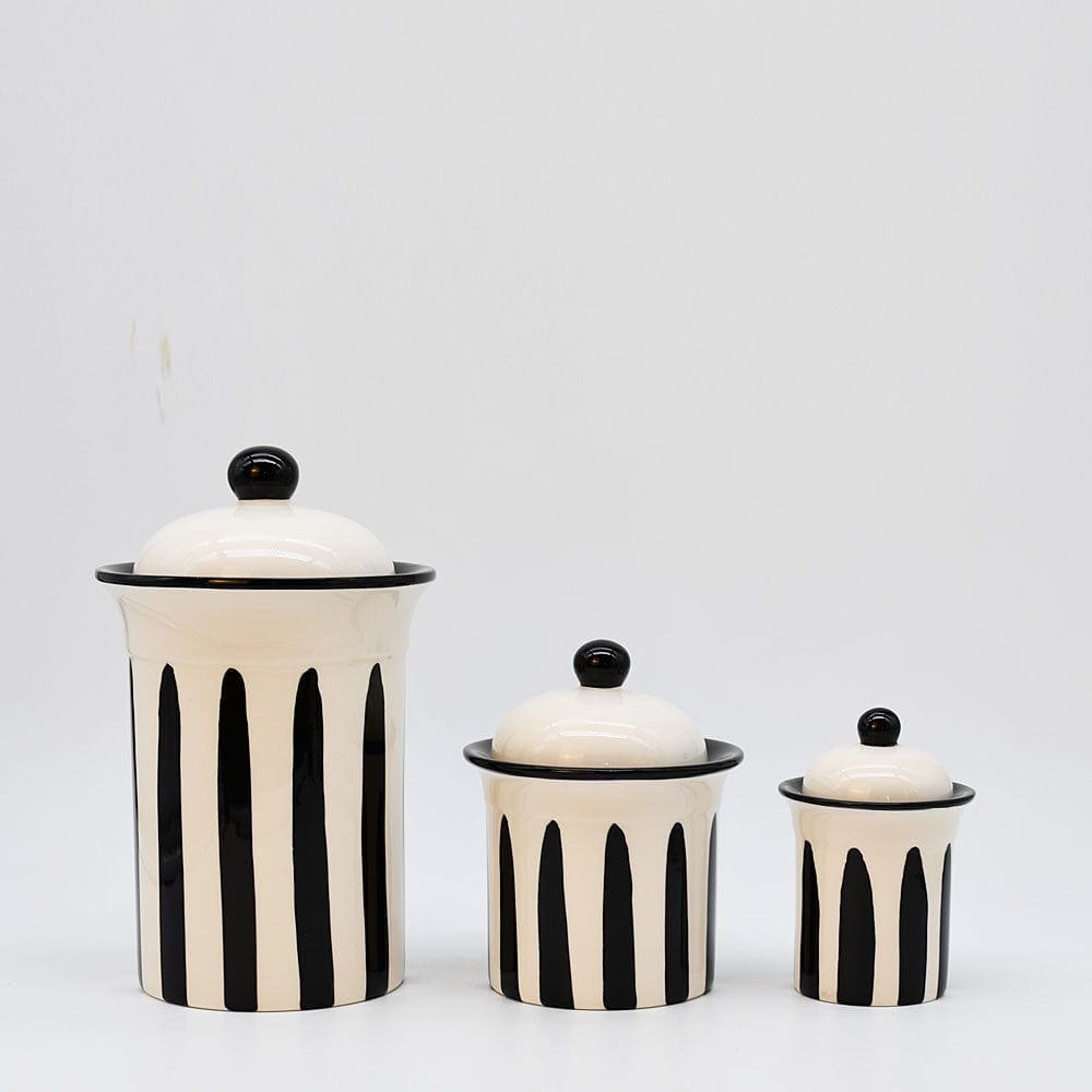 luisa-paix-o-costa-nova-mar-bo-te-cuisine-c-ramique-noire-12-cm-fait-main image 1
