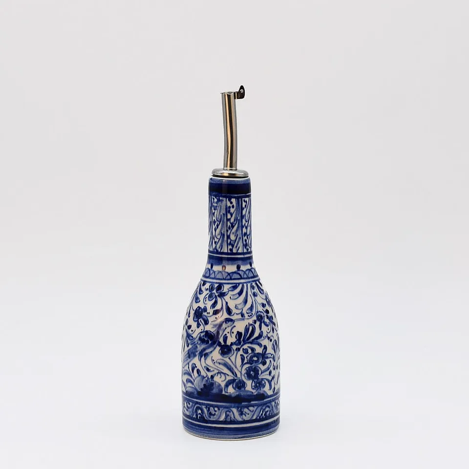 luisa-paix-o-carafe-huile-c-ramique-de-coimbra-bleue image 1