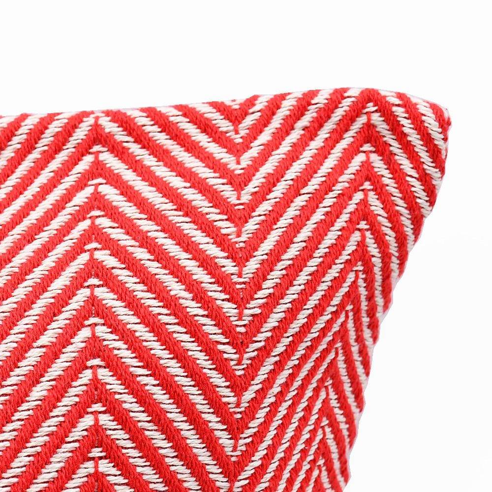 luisa-paix-o-chevrons-housse-de-coussin-50x50-rouge image 3