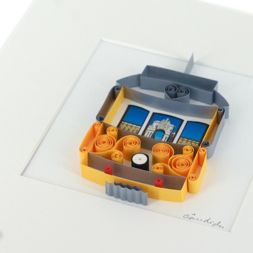 luisa-paix-o-tableau-paperolles-electrico-28-tramway-lisbonne image 3