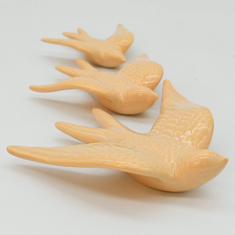 luisa-paix-o-hirondelle-c-ramique-beige-13-cm-d-coration-portugaise image 3