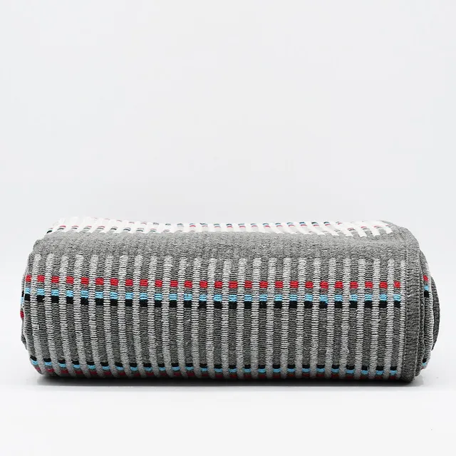 luisa-paix-o-manta-de-mira-de-aire-plaid-gris-turquoise-200x140 image 1