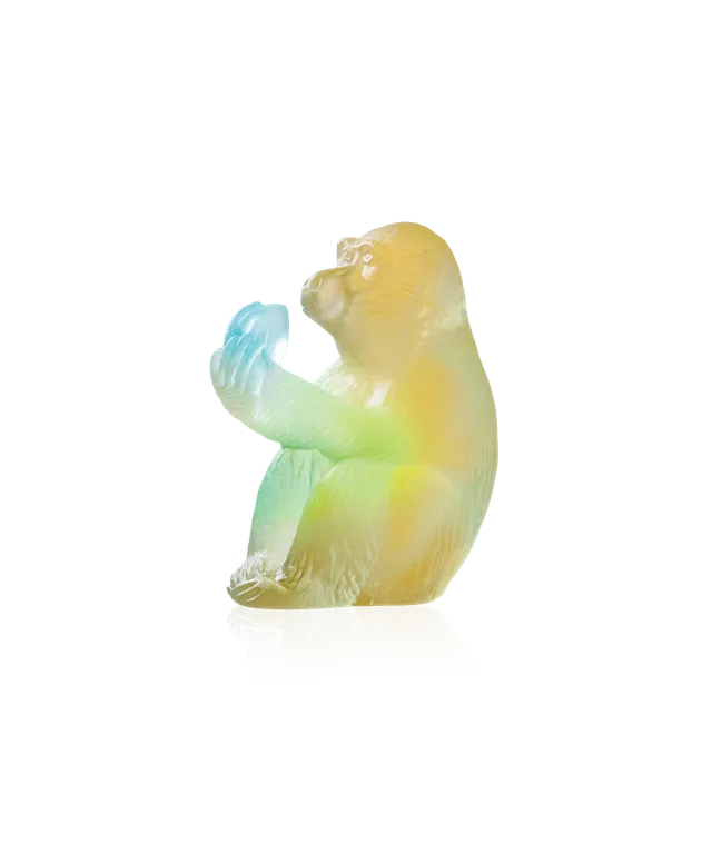 daum-univers-animalier-singe-la-p-che-sculpture-p-te-de-verre-jaune-vert image 1