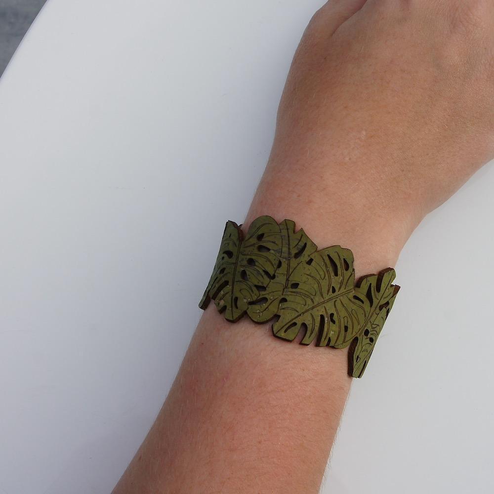 luisa-paix-o-tropic-bracelet-li-ge-vert-4cm image 3