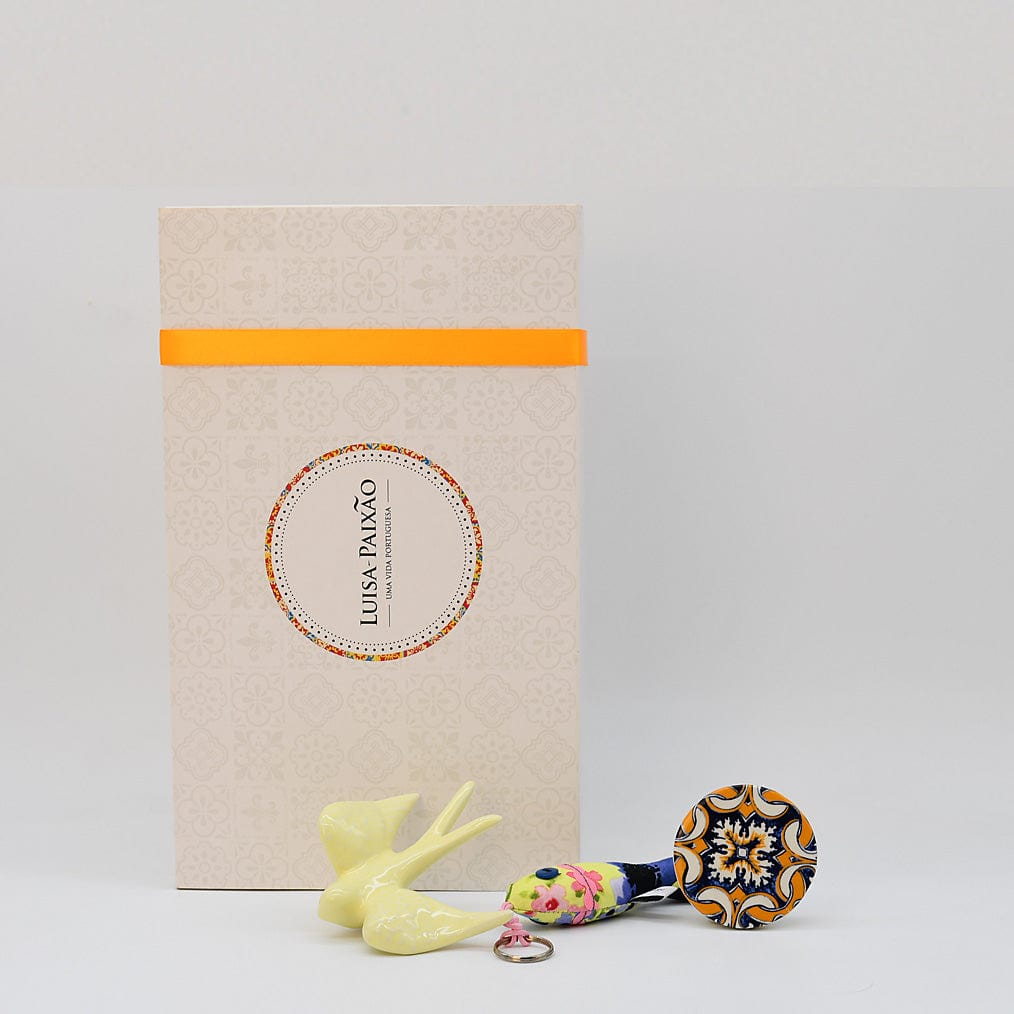 luisa-paix-o-picerie-monica-coffret-cadeau-sardine-jaune image 1