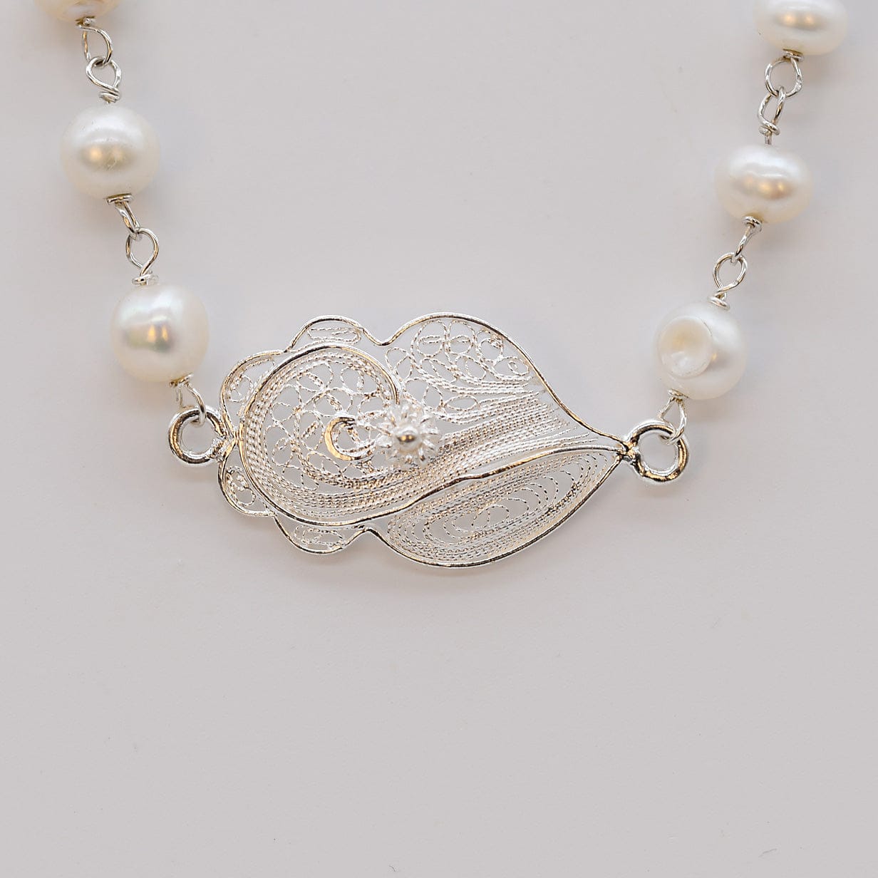 luisa-paix-o-cora-o-viana-collier-perles-dor-44-cm image 3