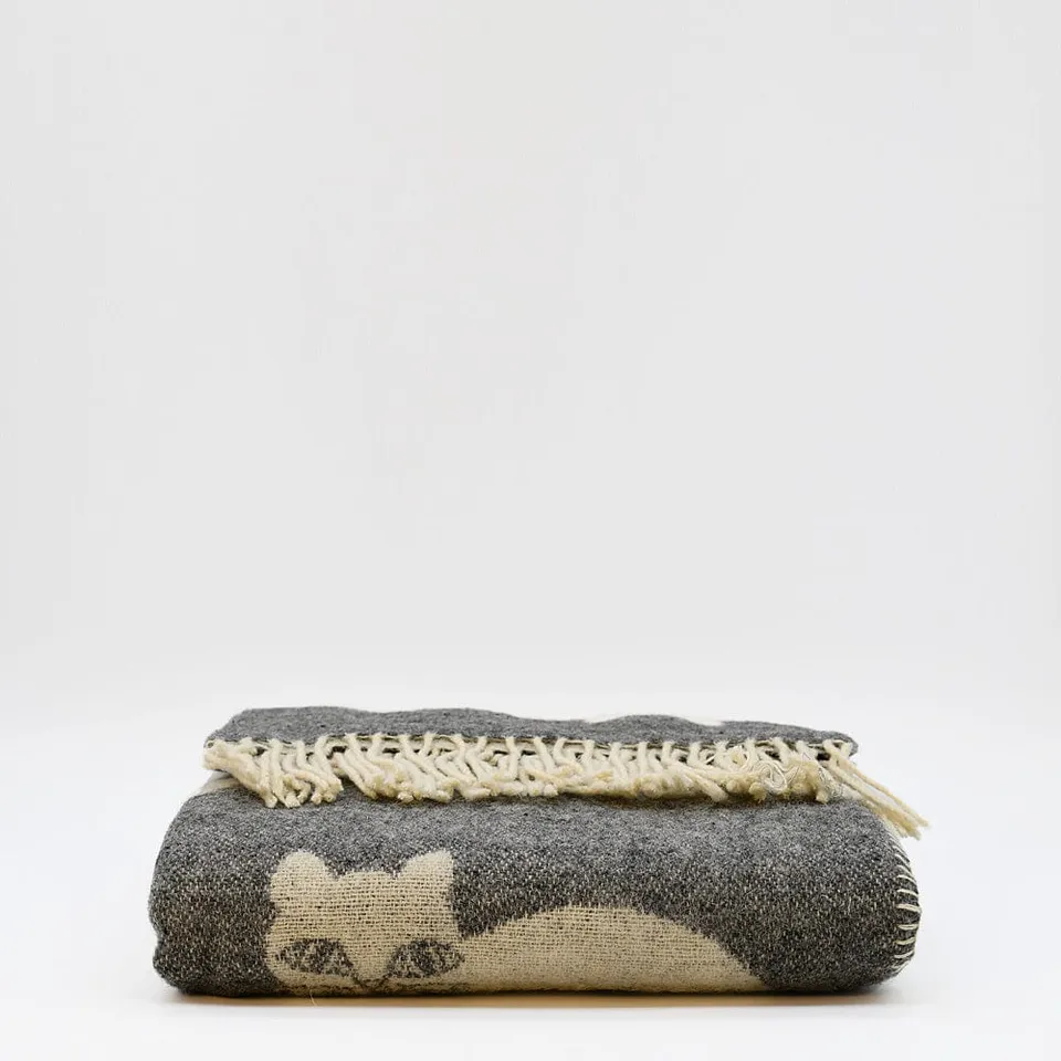 luisa-paix-o-plaid-enfant-laine-vierge-gris-170x125cm image 1
