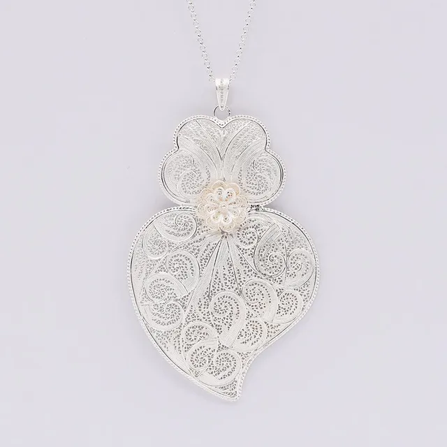 luisa-paix-o-cora-o-de-viana-pendentif-argent-11-cm image 1