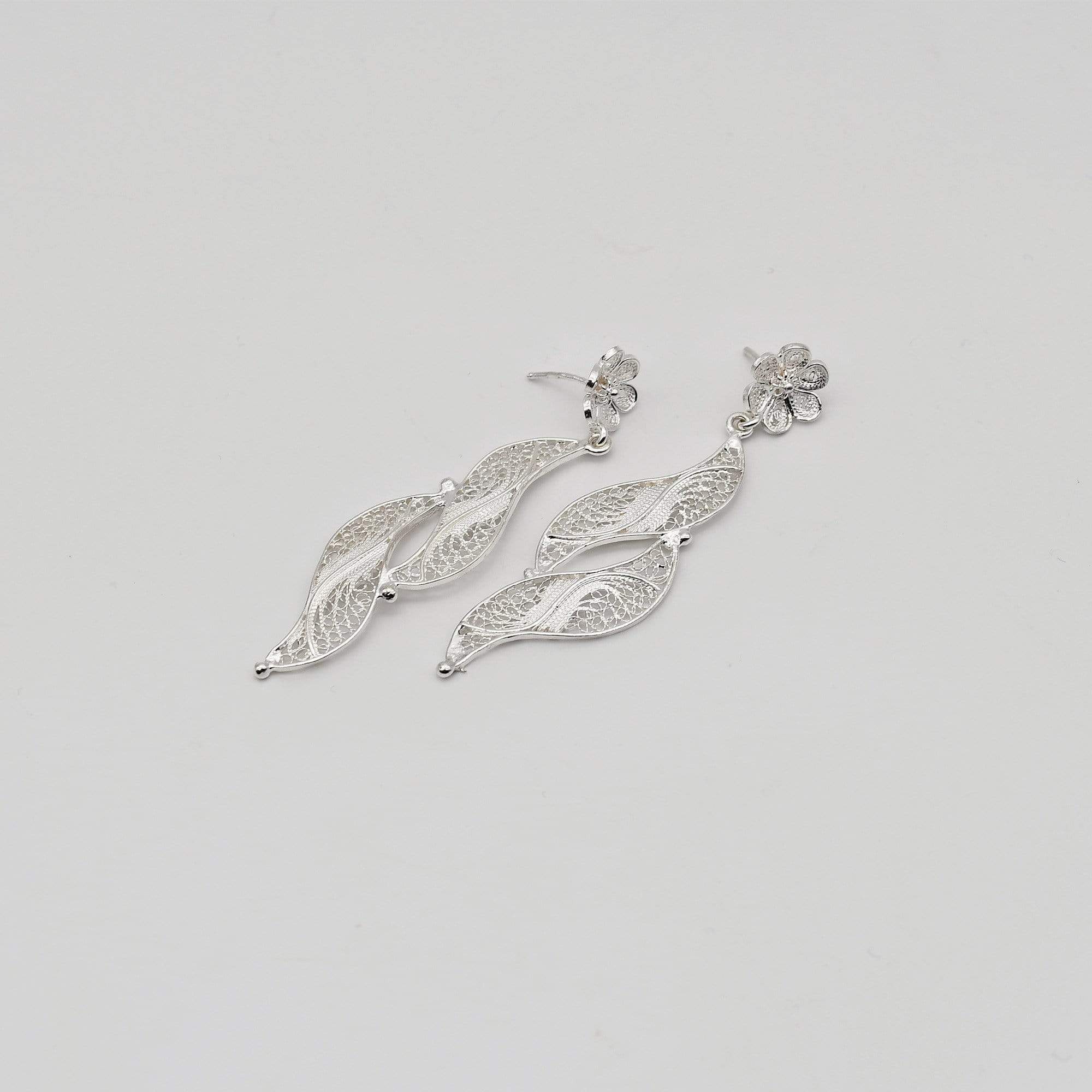 luisa-paix-o-boucles-d-oreille-filigrane-dor-6-5-cm image 1